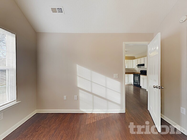 Building Photo - 979 Stinson Glen Ln