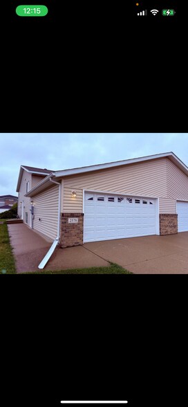 Front door - 2578 Amber Valley Ct S
