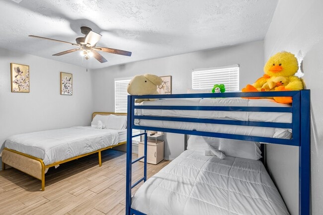 Building Photo - 9907 Towne Tower Ln