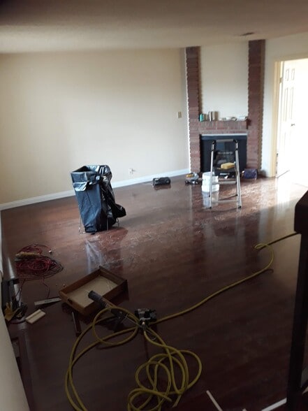 Building Photo - 11052 Lower Azusa Rd