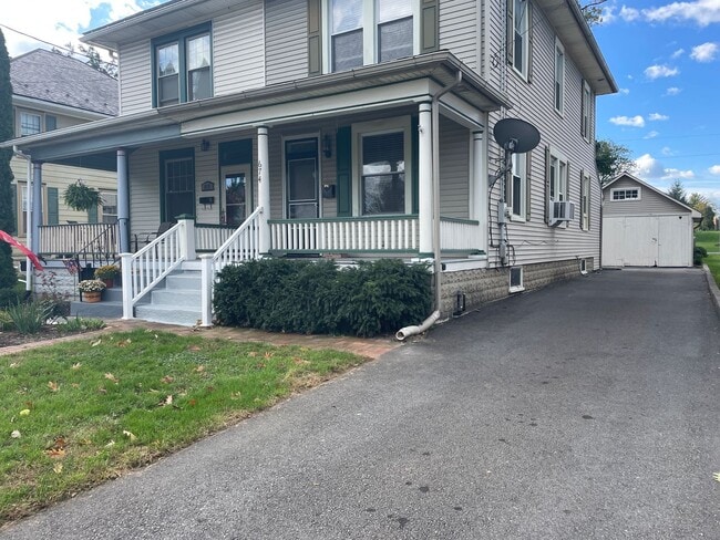 Building Photo - Spacious 3 Bedroom Townhome in Mount Joy -...