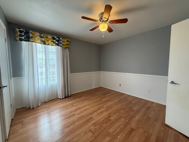 Building Photo - Knoell Mesa for rent!