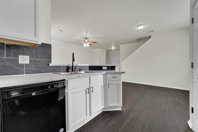 Building Photo - 338 Castleridge Dr