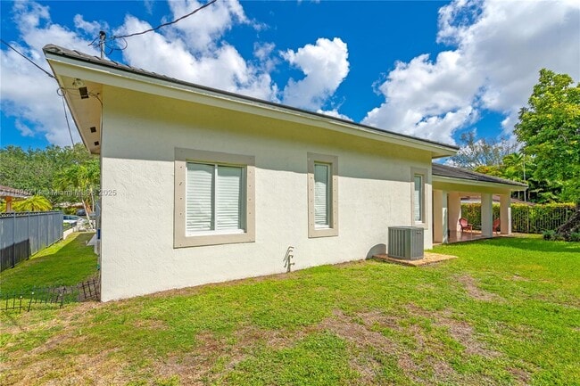 Building Photo - 529 Curtiss Pkwy