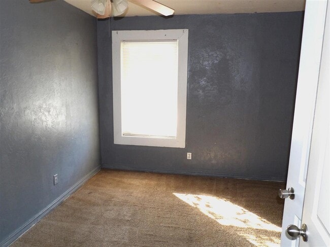 Building Photo - 2906 NW 19th St