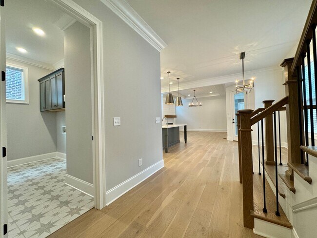 Building Photo - 3 bedroom home with 3.5 bathrooms and 2 Car Garage