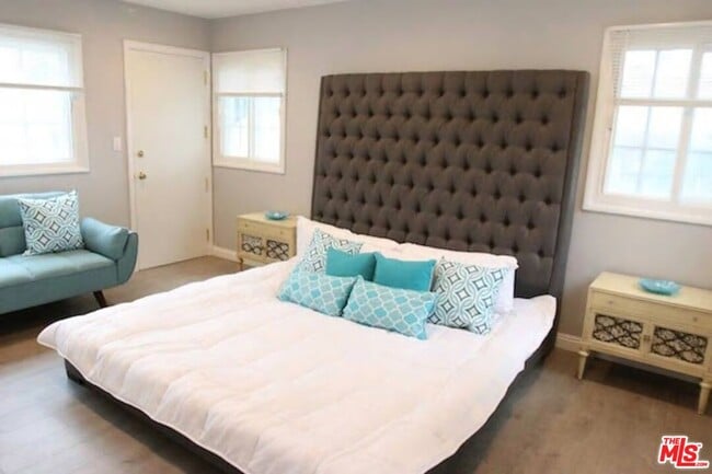 Building Photo - 8719 Yorktown Ave