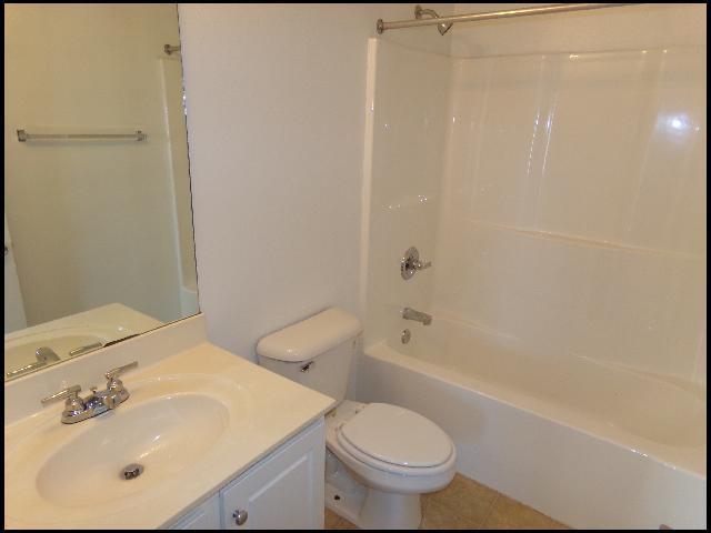 Building Photo - 9800 Herndon Rd