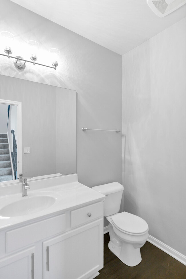 Building Photo - 478 Woodmoor Dr