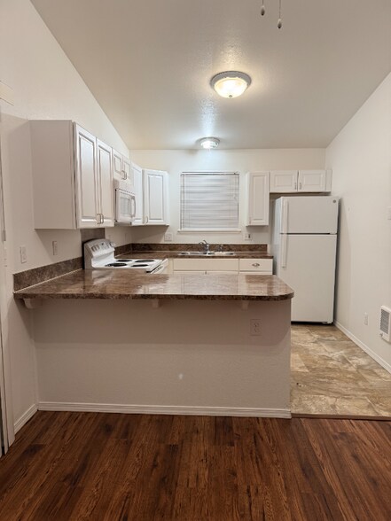 Building Photo - 9709 11th Ave Ct E