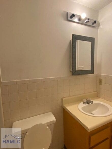 Building Photo - 108 Cherokee Cir