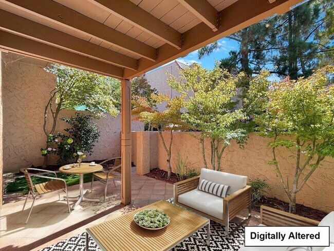 Building Photo - 285 Casitas Bulevar