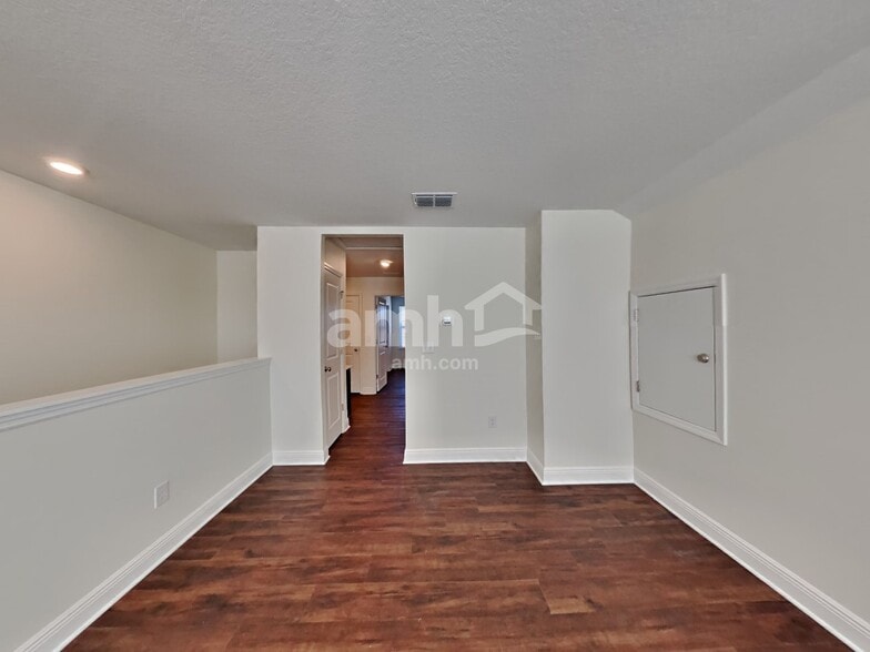 Building Photo - 6418 Emerald Hls Wy