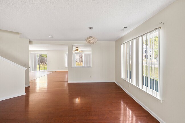 Building Photo - 6571 Guard Hill Dr