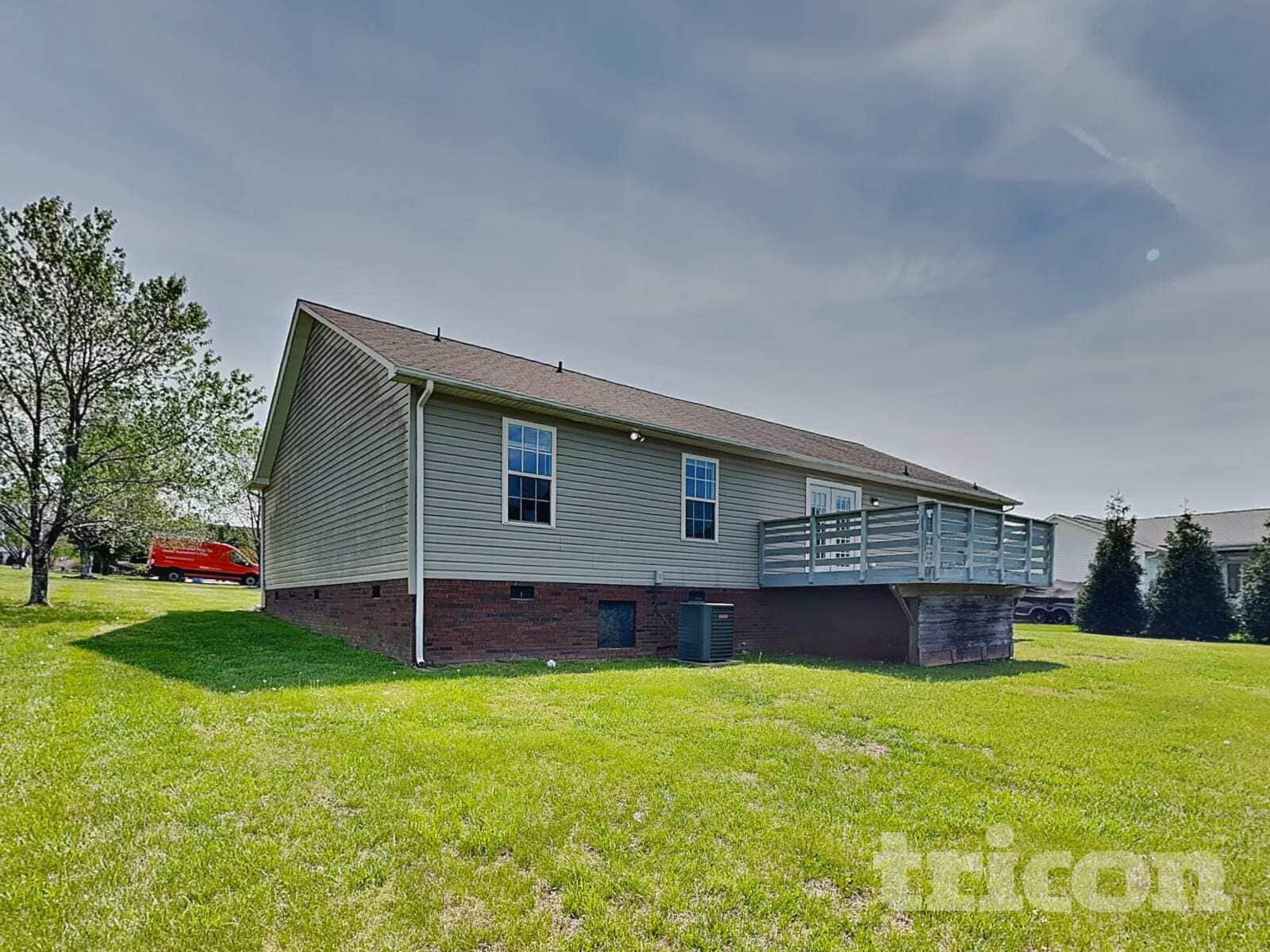 Building Photo - 137 Deercroft Dr