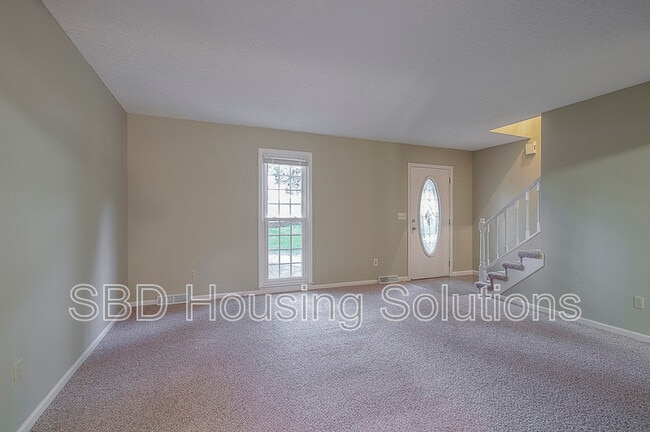 Building Photo - 2806 N Walrond Ave