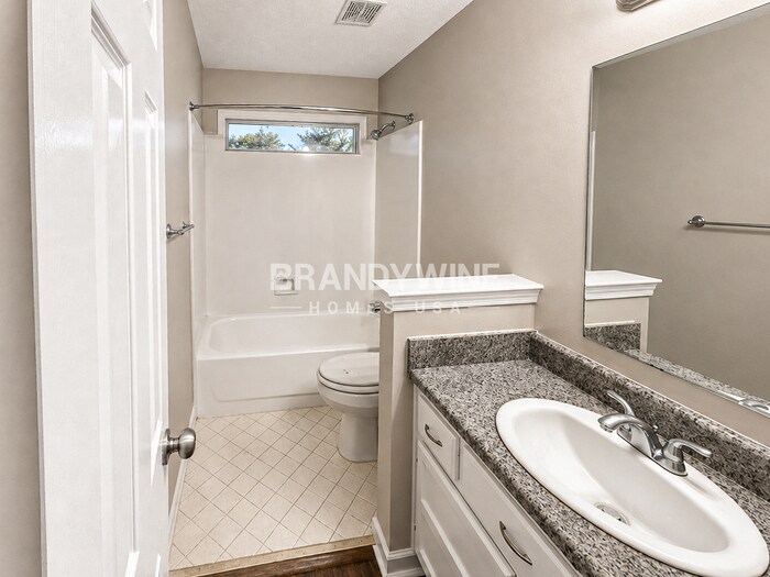 Building Photo - 7477 Stonington Dr