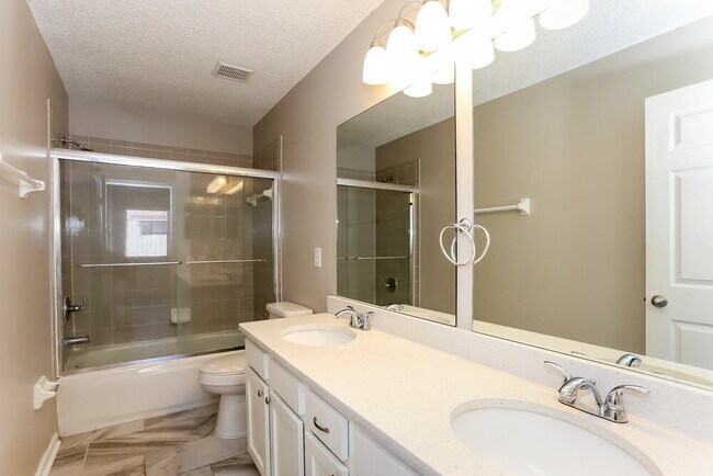 Building Photo - 10921 Mindanao Dr S