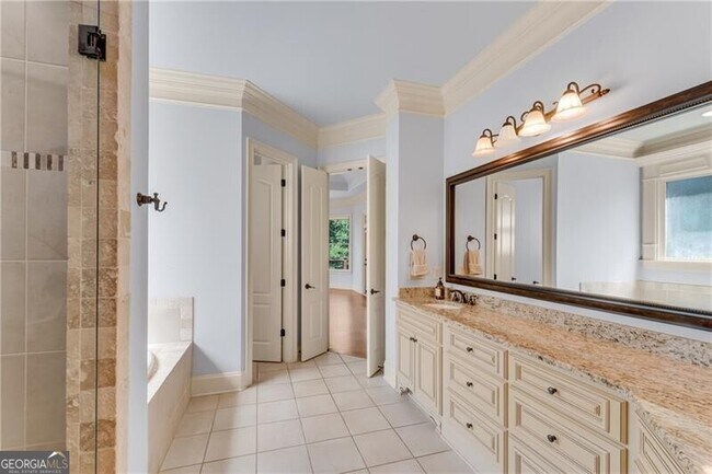 Building Photo - 5861 Yoshino Cherry Ln NE