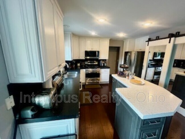 Building Photo - 2449 Anderson Manor Ct