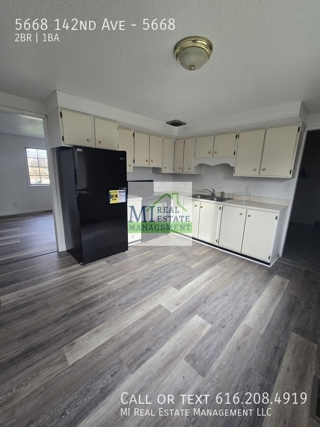 Building Photo - 5668 142nd Ave