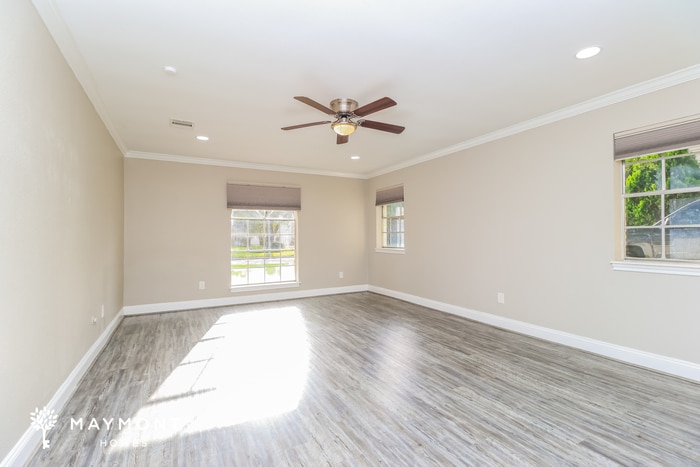 Building Photo - 15611 Pebble Bend Dr