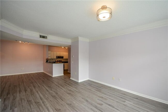 Building Photo - 955 Juniper St NE