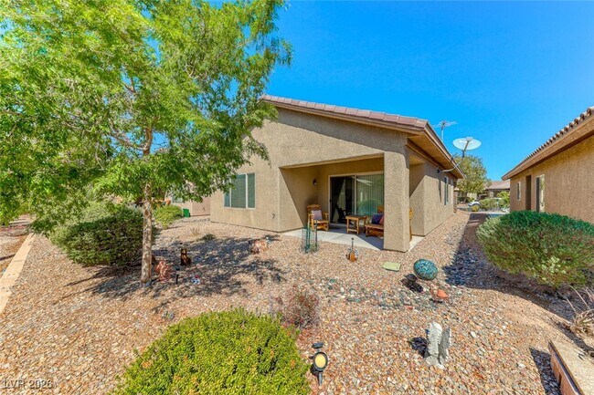 Building Photo - 6159 Isola Peak Ave