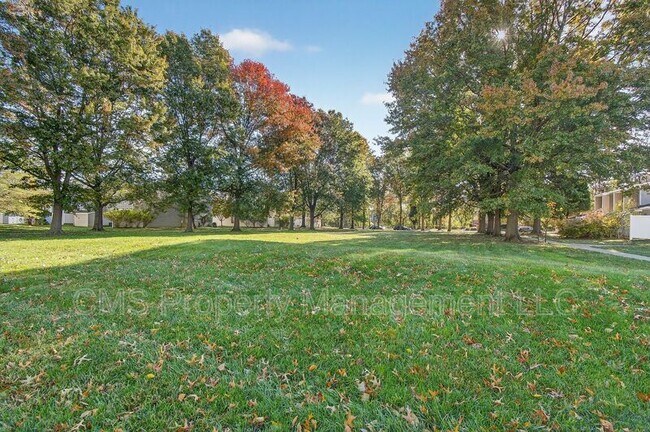 Building Photo - 14 Carol Ct