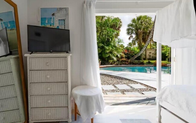 Building Photo - 1256 Palmetto Rd