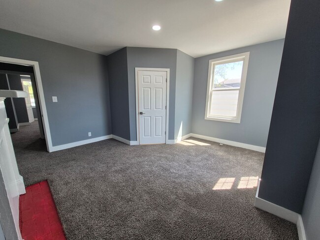 Building Photo - Only 4-bedroom 3 bathrooms in the area!