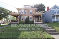 Building Photo - 2541 Melrose Ave