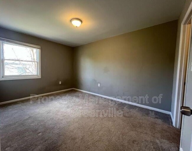 Building Photo - 3706 E North St