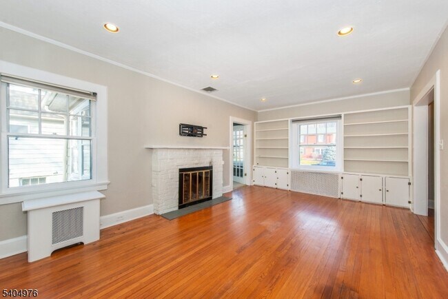 Building Photo - 22 Carolin Rd