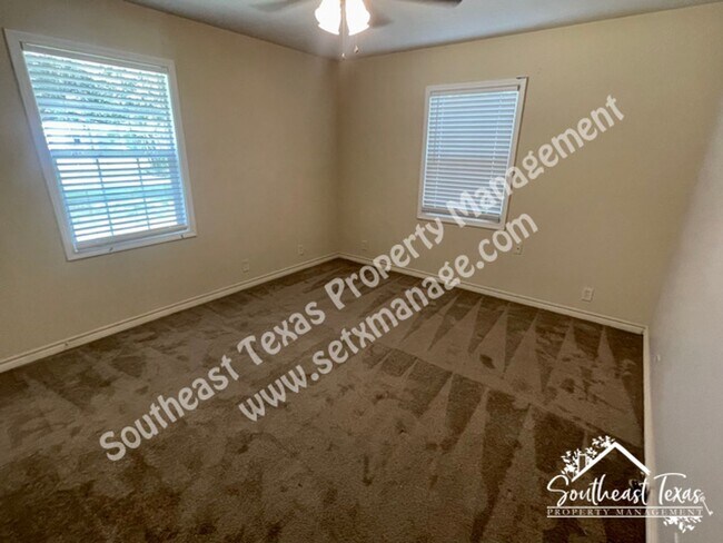 Building Photo - Cute Home in Lumberton, TX!