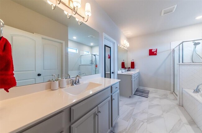 Building Photo - 2440 Berryville Ln