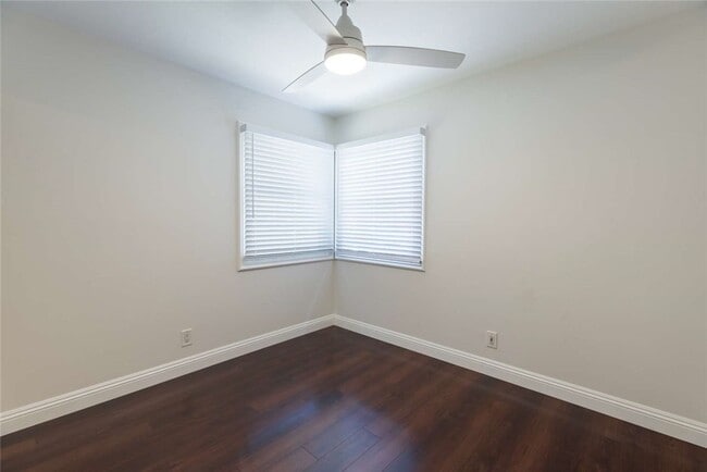 Building Photo - 2157 Rural Ln