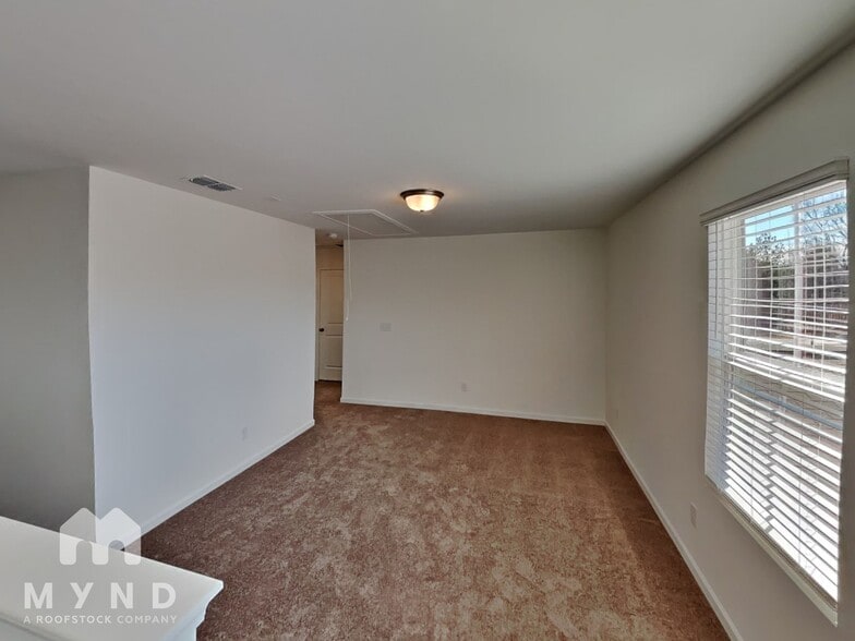 Building Photo - 5010 Sunbriar Drive