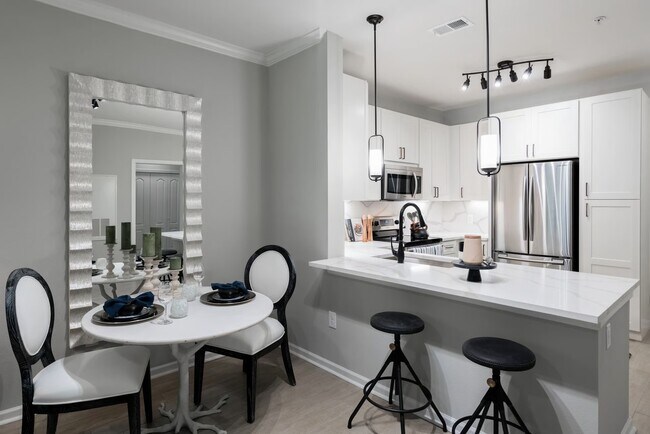 Building Photo - 4855 Magnolia Cove Dr