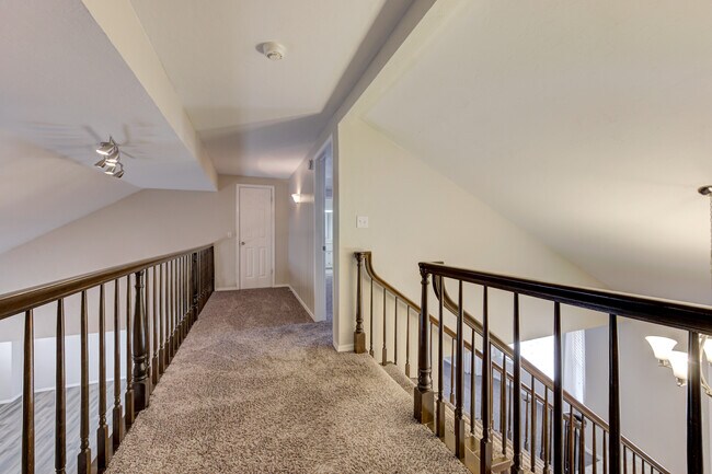 Building Photo - 6524 Eastbourne Ln