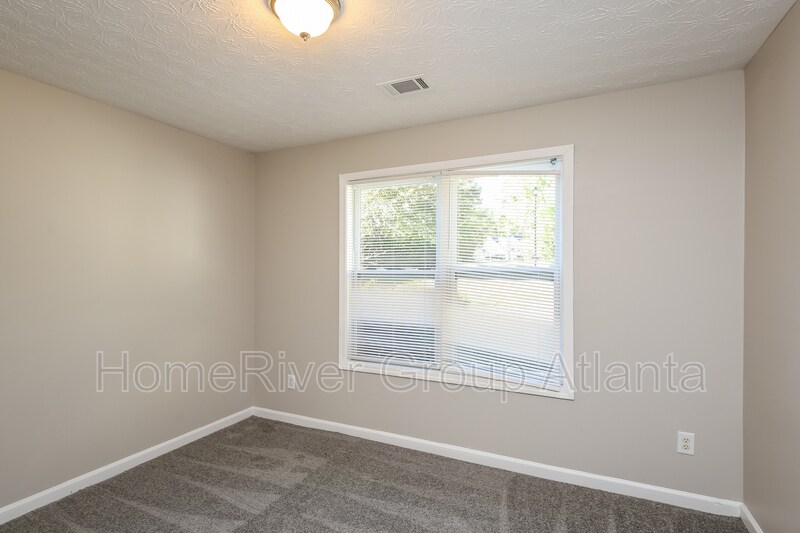 Building Photo - 9108 S Sterling Lakes Dr