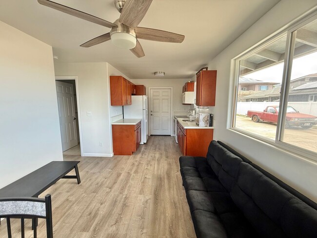 Building Photo - Partially Furnished &Renovated 2 Bedroom /...