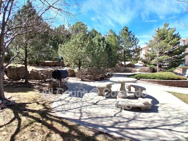 Building Photo - 3081 Mandalay Grove