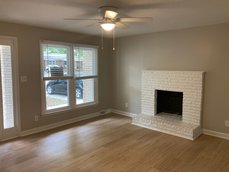 Living room - 1200 S Highland Ave