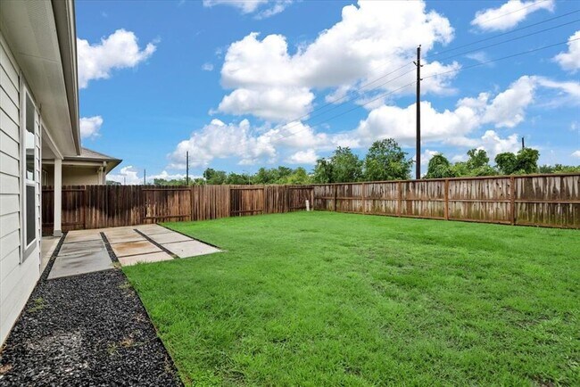 Building Photo - 15815 Eastern Meadowlark Wy