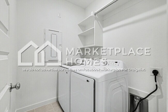 Building Photo - 415 Bertney Dr