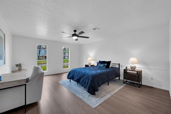 Building Photo - 11827 Normont Dr
