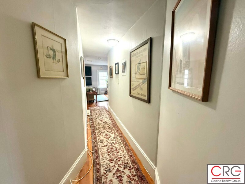 Building Photo - 53 Elm St