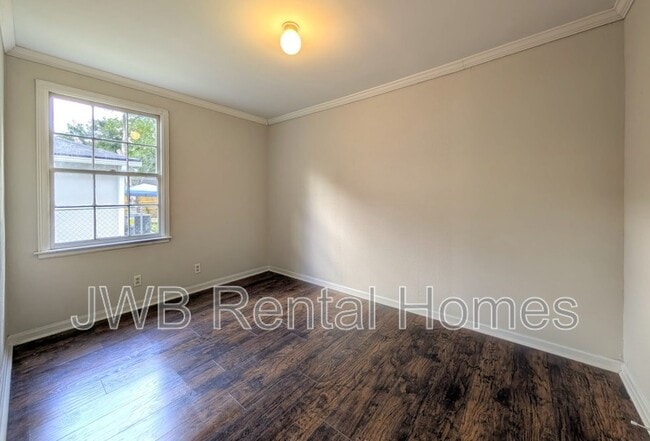 Building Photo - 3535 Rosselle St