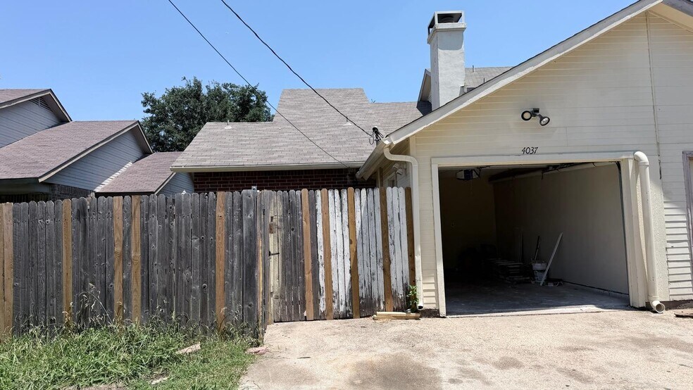 Building Photo - 4037 Hearthstone Dr